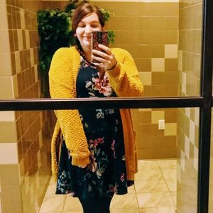 Meet your Posher, Aleashia